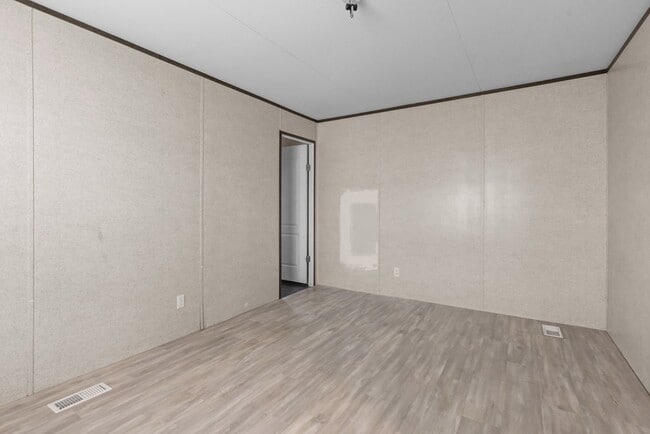 Building Photo - 504 W 55th St