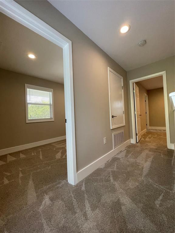Building Photo - 935 La Posada Dr