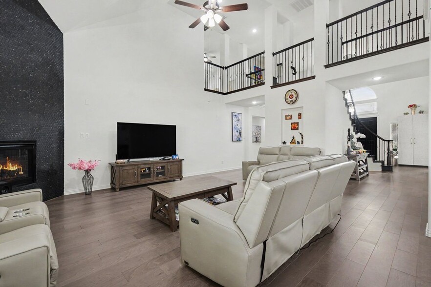 Building Photo - 3814 Windmill Ct