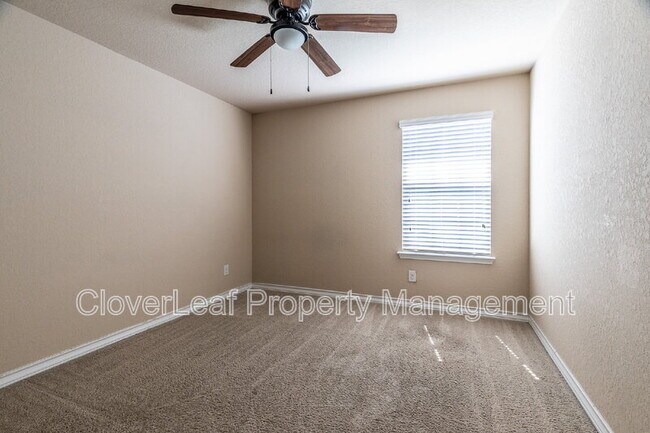 Building Photo - 1507 Mourning Dove