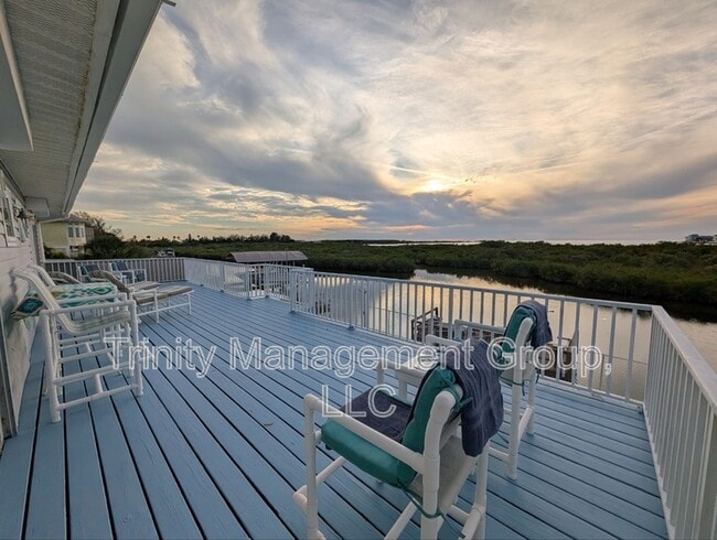 Building Photo - 13419 Starfish Dr