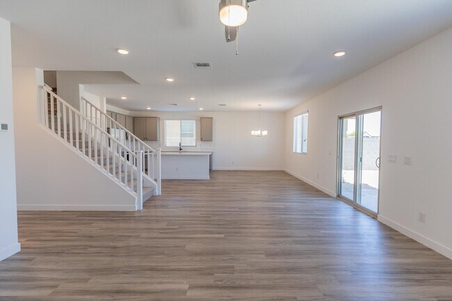 Building Photo - 16976 W Diana Ave