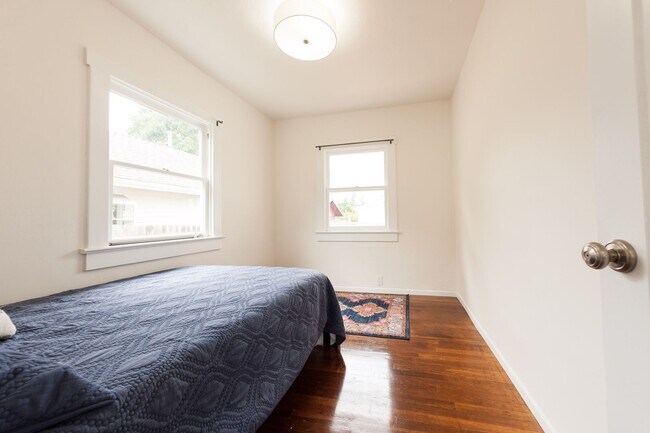 Building Photo - 2018 Monterey St