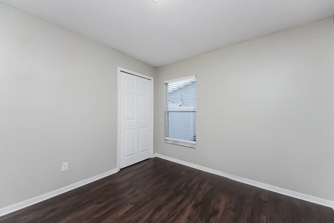 Building Photo - 2125 Fennell St