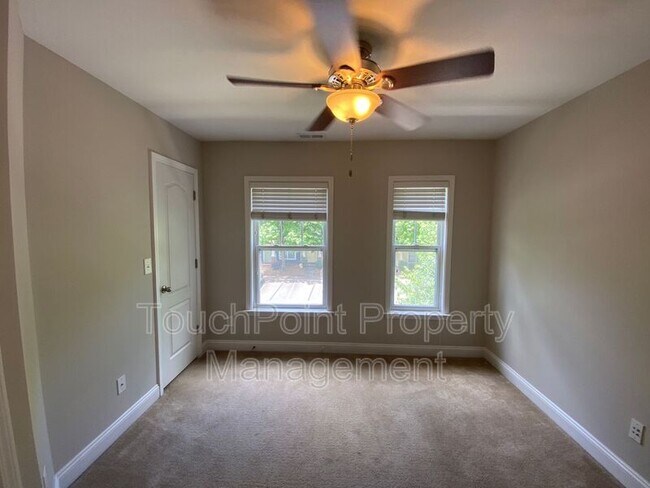 Building Photo - 252 Hurston Cir