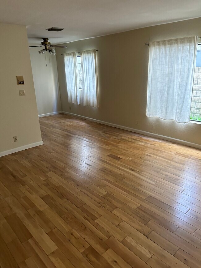 Building Photo - 4455 Vista del Monte Ave