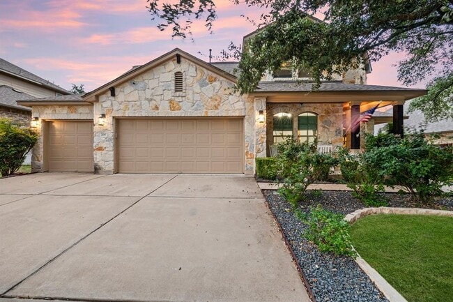 Primary Photo - 208 Arrezo Ln