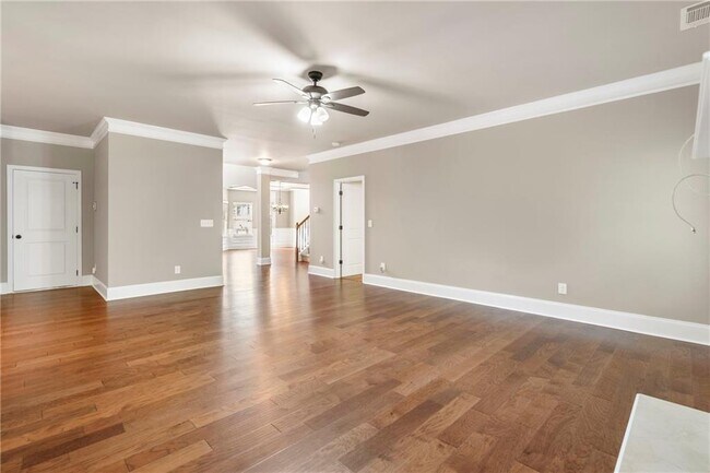 Building Photo - 5290 Clingman Ct