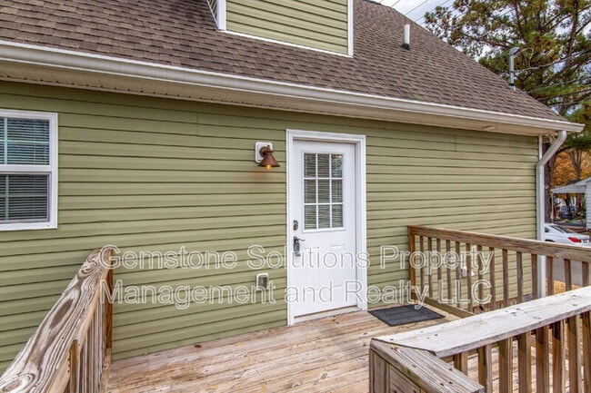 Building Photo - 1220 Berry St