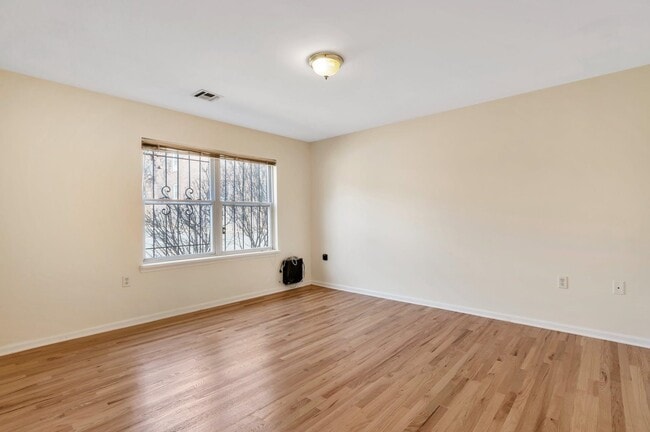 Building Photo - 527 M.L.K. Drive