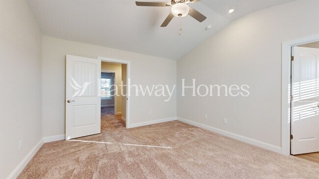 Building Photo - 207 Adams Tree Wy