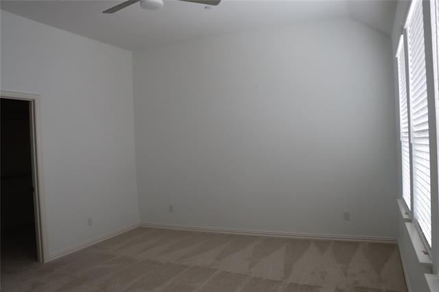 Building Photo - 9492 Espalier St