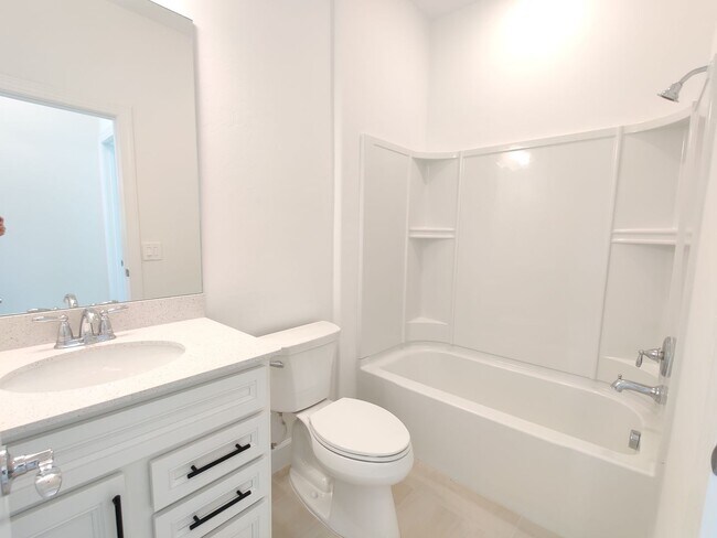 Building Photo - 6140 Baywood Ct