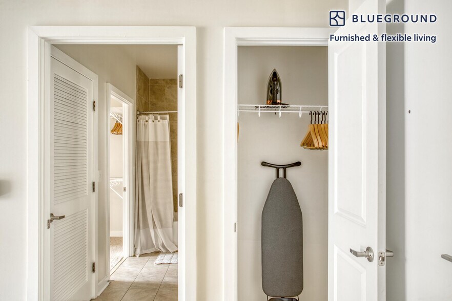 Building Photo - 360 H St NE