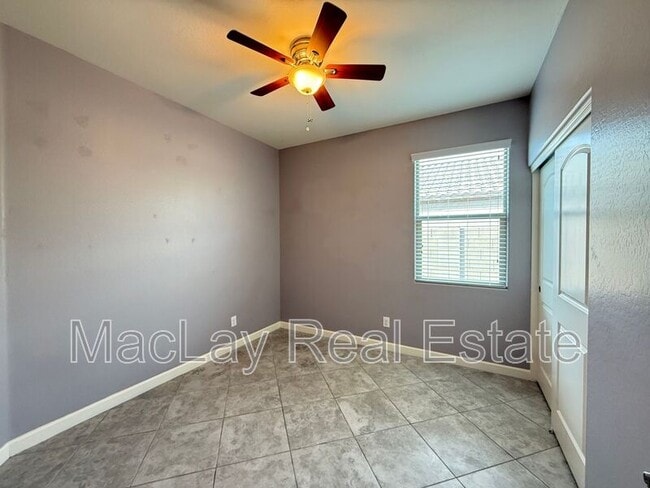 Building Photo - 23849 W Tamarisk Ave