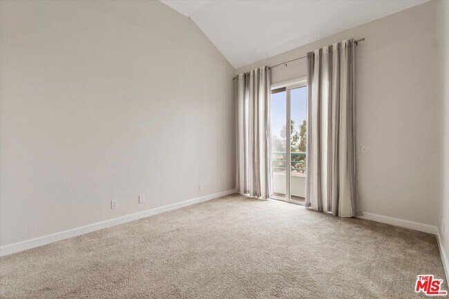 Building Photo - 12773 Caswell Ave