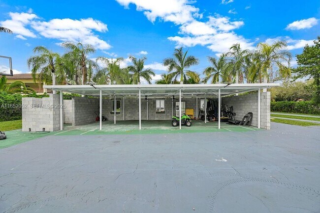 Building Photo - 7830 SW 120th St