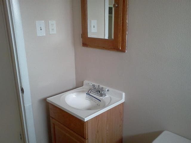 Building Photo - 709 Rilla Dr