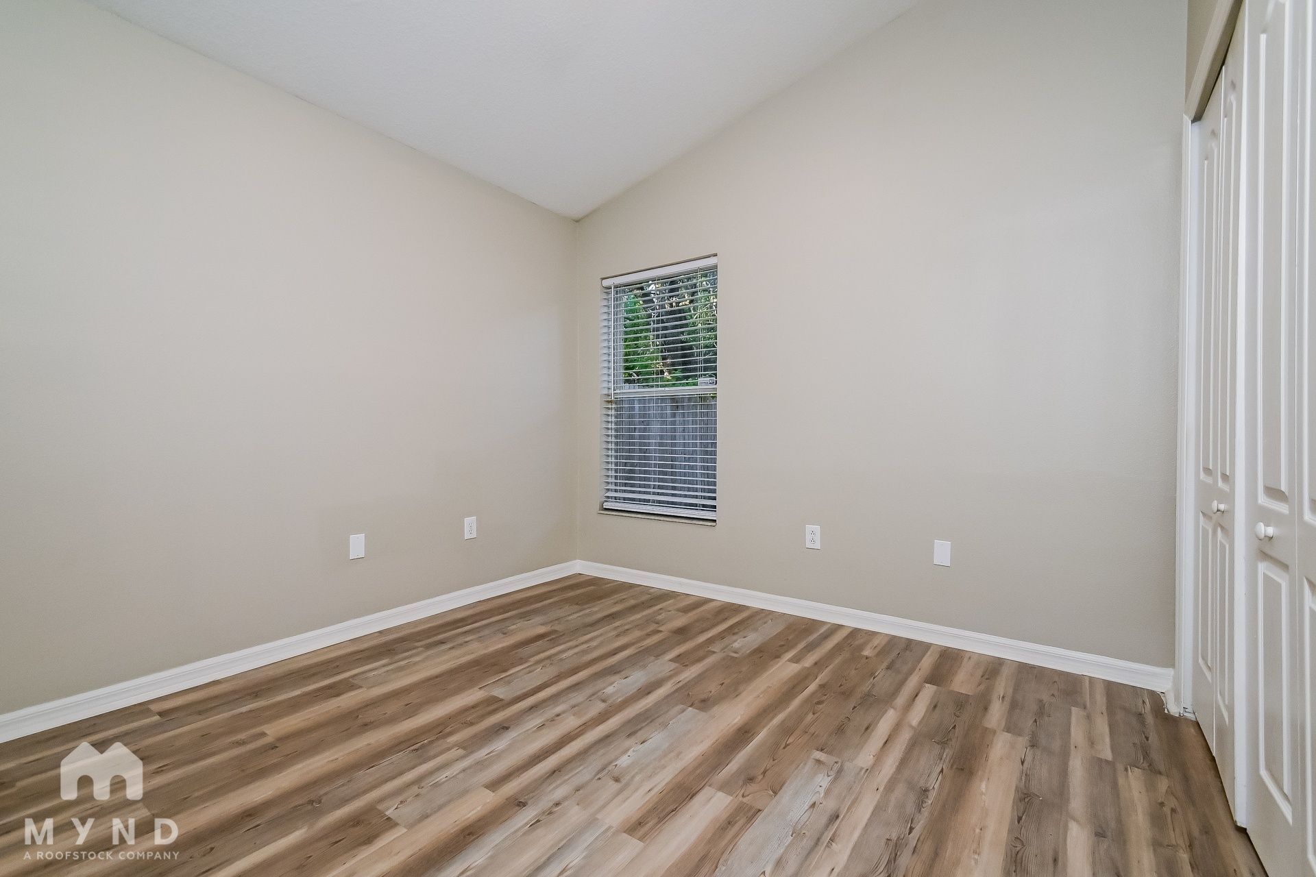 Building Photo - 3844 Bellewater Blvd