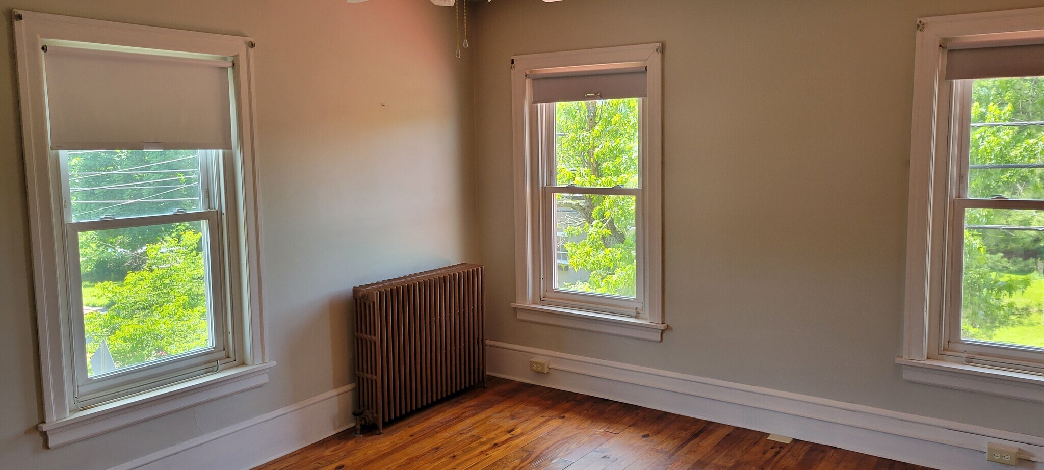 Building Photo - 1118 Station Rd