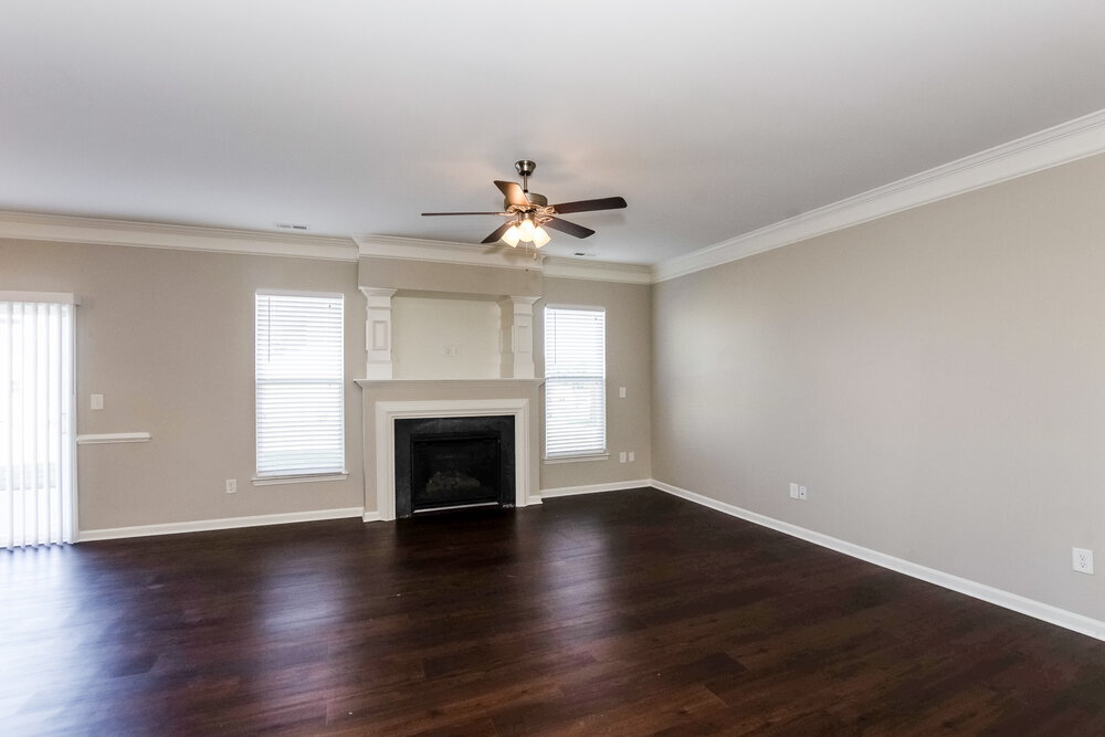 Building Photo - 5013 Broad Leaf Ct