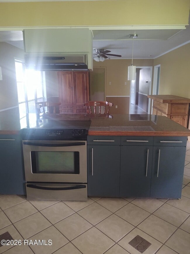 Building Photo - 108 Billeaud Ln