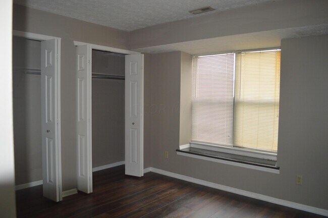 Building Photo - 2744 Greystone Dr
