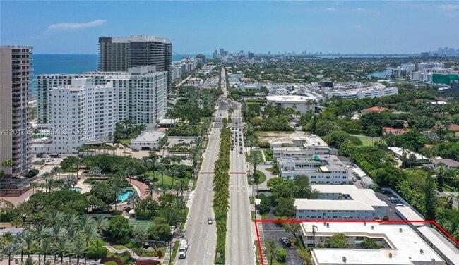 Building Photo - 9940 Collins Ave