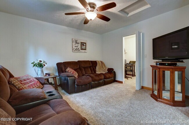 Building Photo - 20507 Steffes St