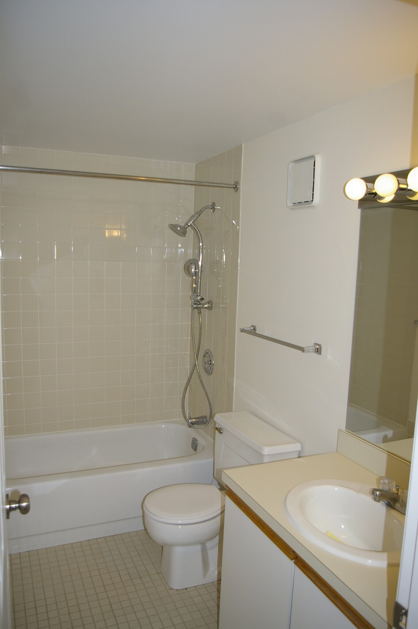 Bathroom - 100 Ledgewood Dr