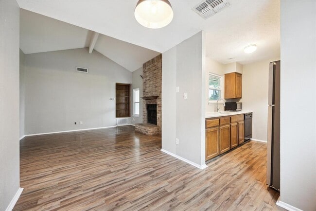 Building Photo - 12817 Hymeadow Dr