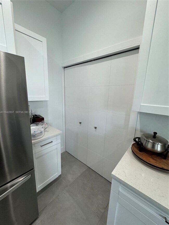 Building Photo - 5012 Gunn Pl