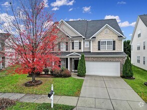 Building Photo - Stunning 5 Bed 3 Bath home in Davidson!