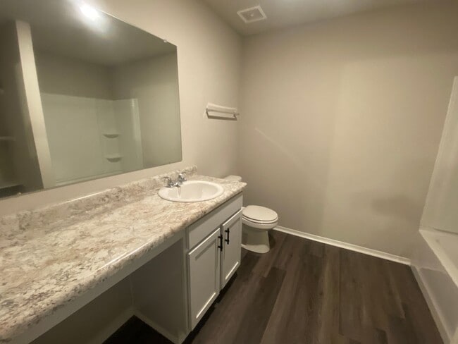 Building Photo - 3 Bedroom/2Bathroom home close to ASU and ...