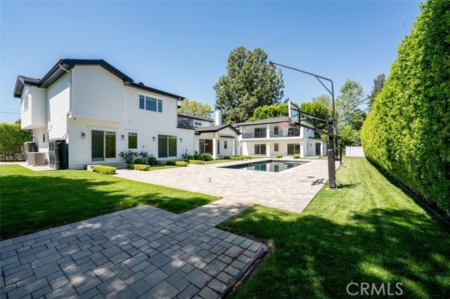 Building Photo - 20701 Dumont St