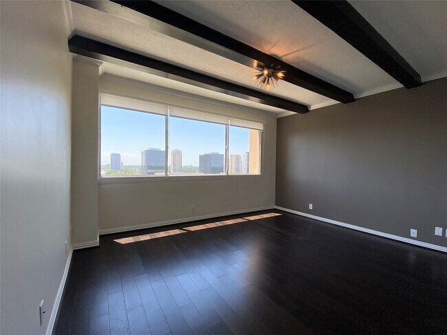 Building Photo - 49 Briar Hollow Ln