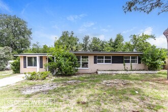 Building Photo - 8645 Samona Dr W
