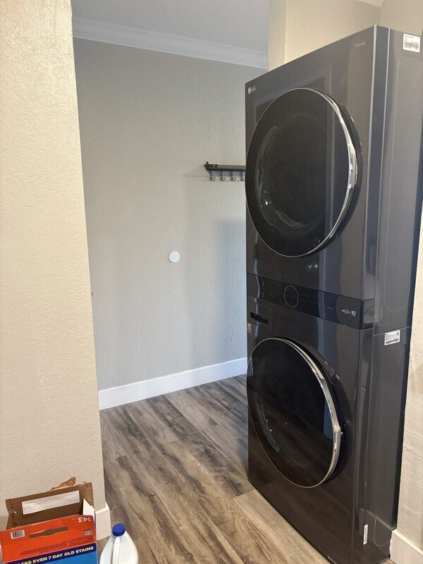 Building Photo - 110 S 800 E
