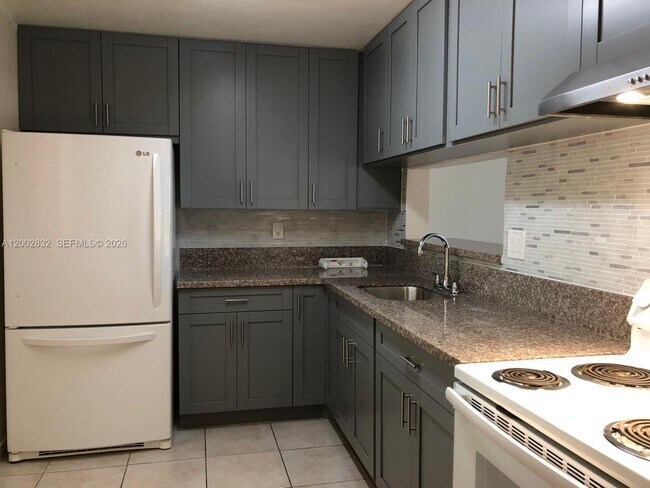 Building Photo - 8500 SW 133rd Avenue Rd