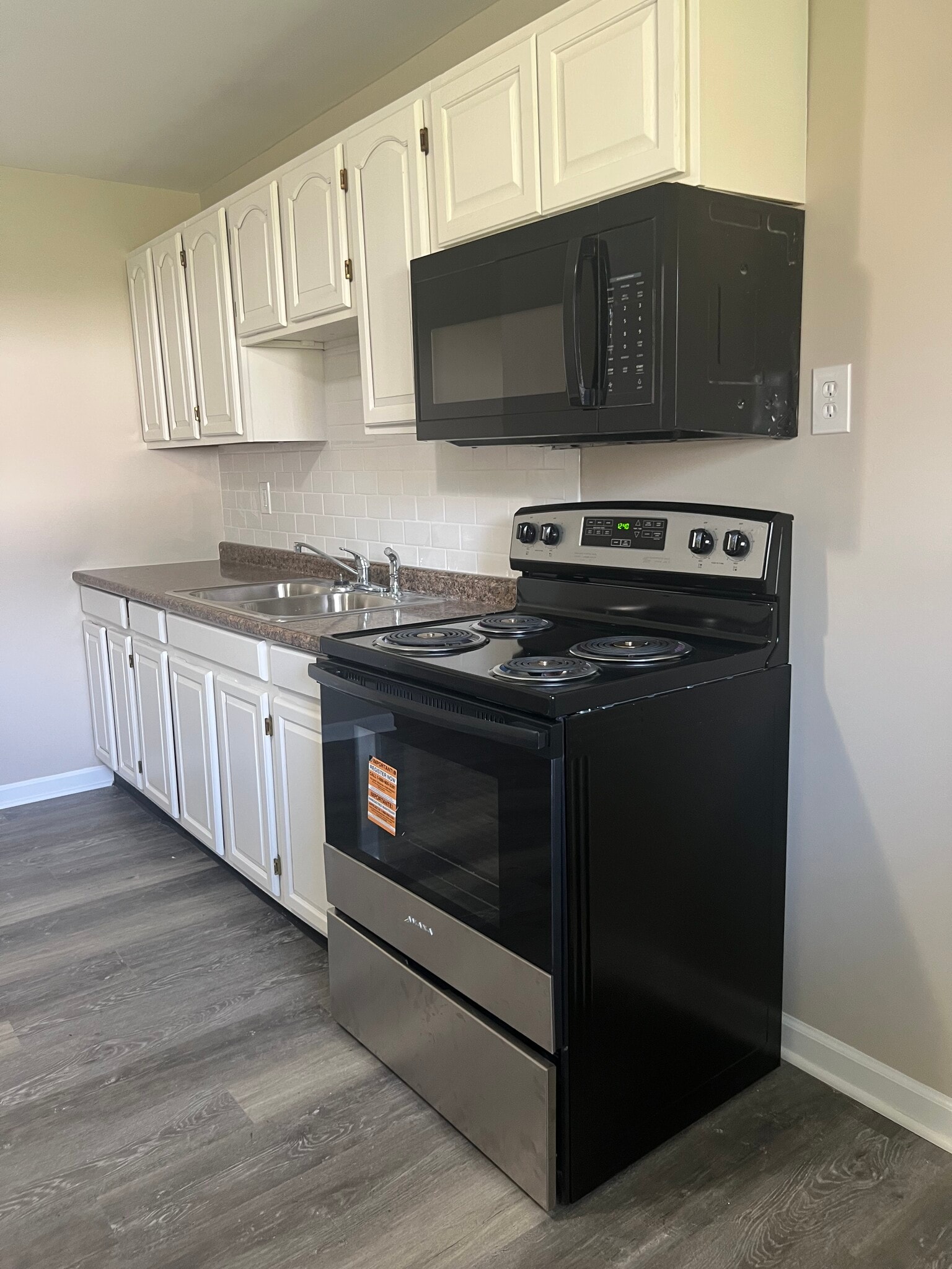 Building Photo - 2712 Bello Ct