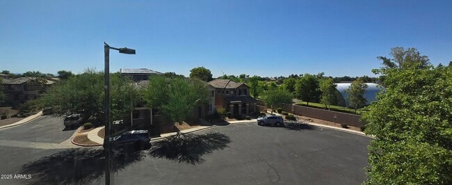 Building Photo - 587 S Buena Vista Ct