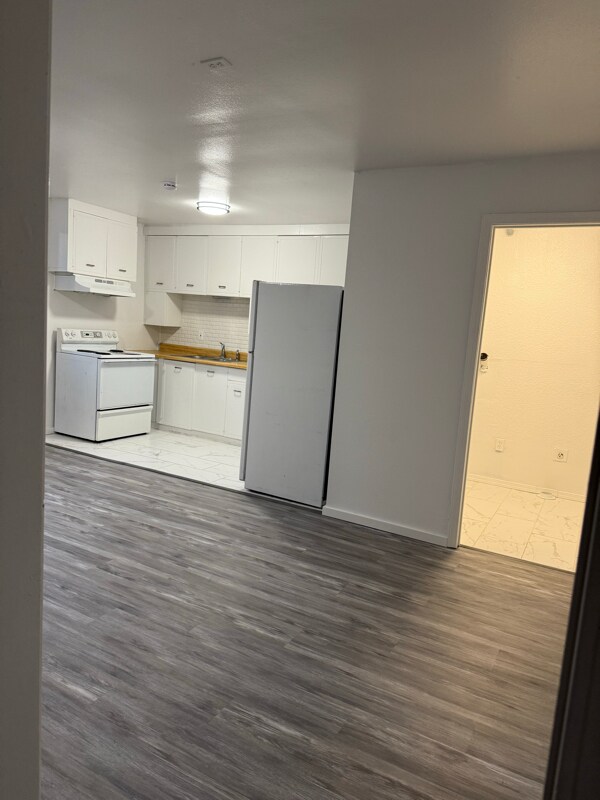 Building Photo - 921 102nd St S