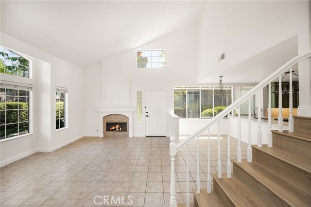 Building Photo - 54 Tamarac Pl