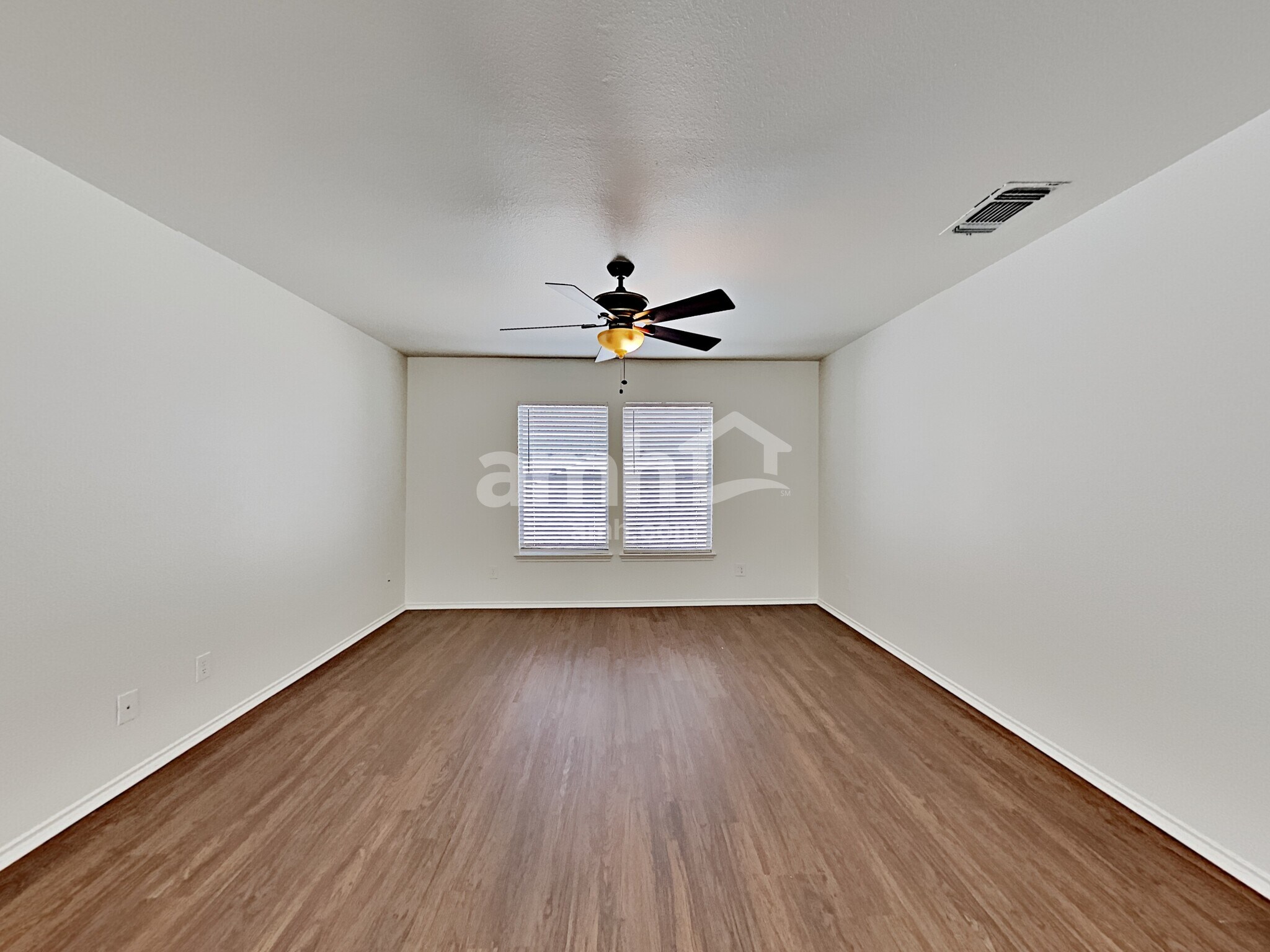 Building Photo - 742 Pinafore St