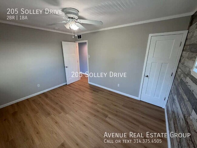 Building Photo - 205 Solley Dr