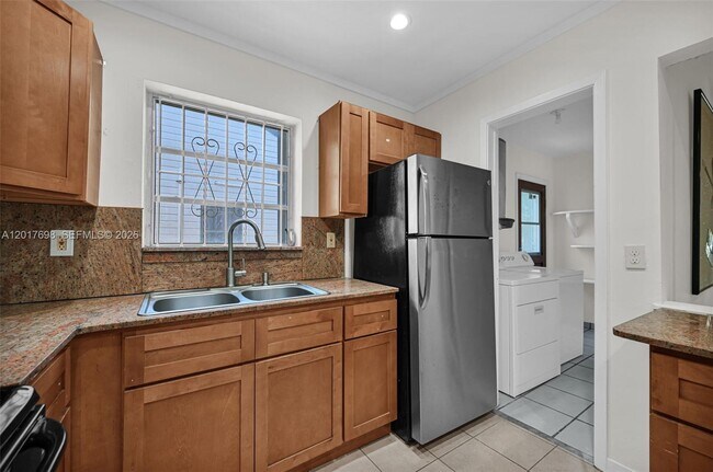 Building Photo - 244 NW 43rd St