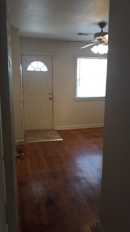 Building Photo - 801 27th St