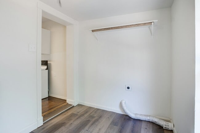 Building Photo - 116 Corbin Ln