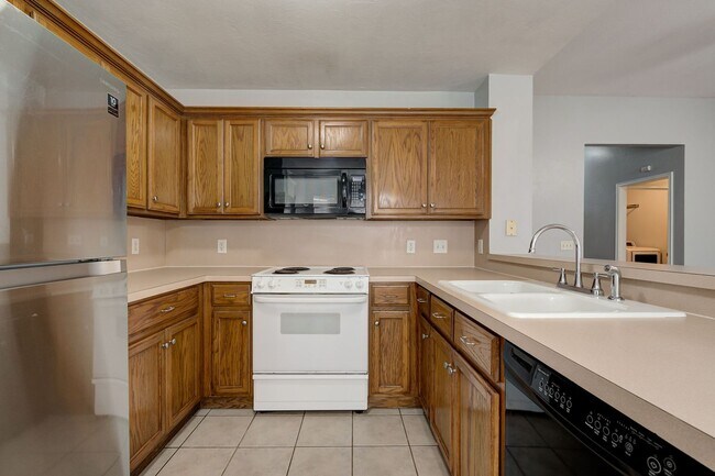 Building Photo - Gorgeous 3 bedroom 2 Bath Home in the Heart of Edmond
