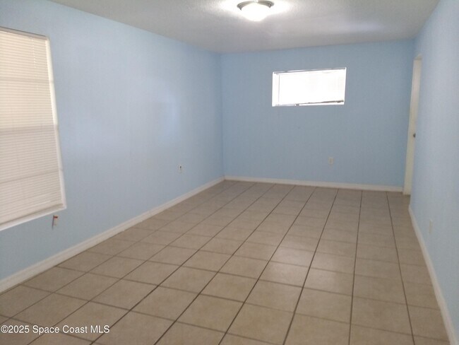 Building Photo - 973 Pinson Blvd